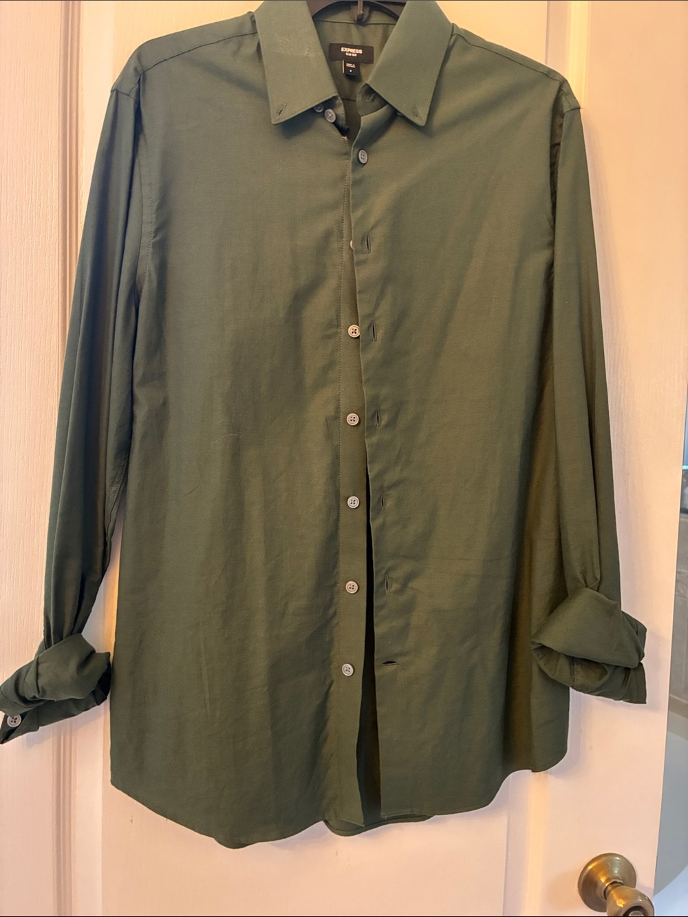 Express Men's Long-Sleeve Button-Up Shirt in Olive Green